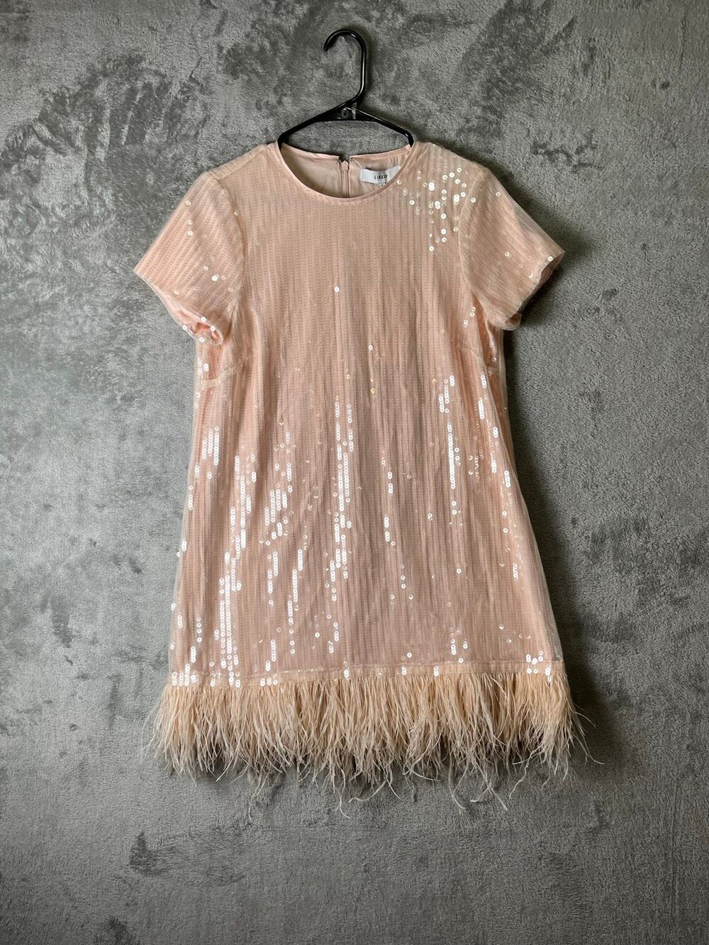 LIKELY Marullo Sequin Feather Hem‎ Shift Dress Misty Rose Cocktail Size 6 New